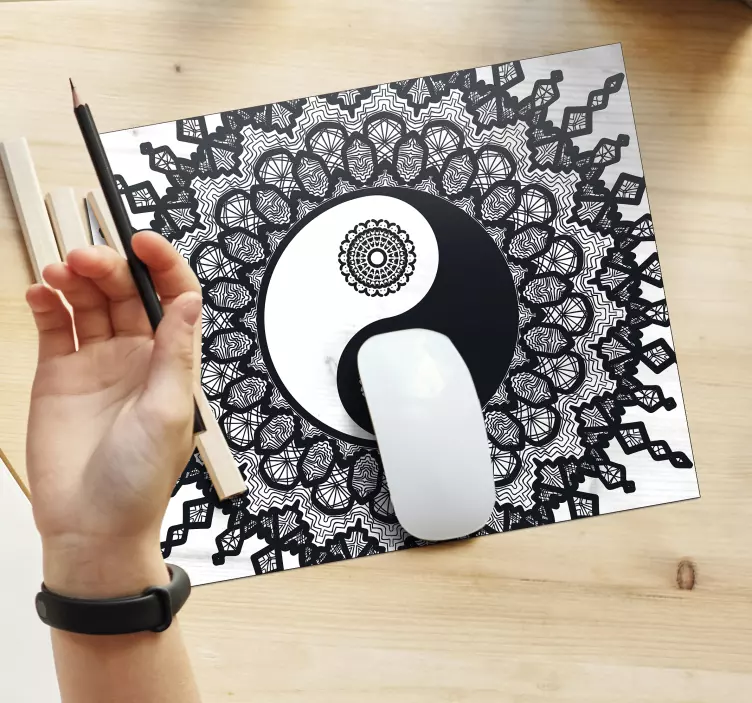 Ying Yang paisley mouse pad - TenStickers