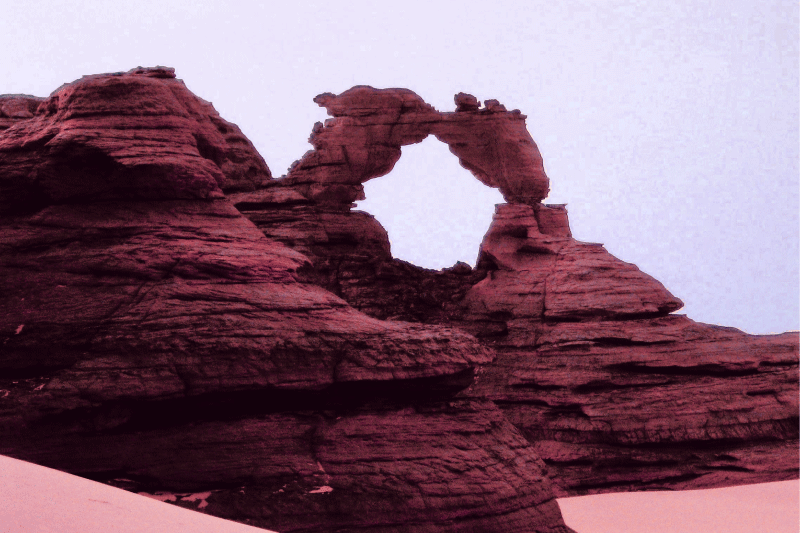 Textured placemats scenic rock formation design - TenStickers
