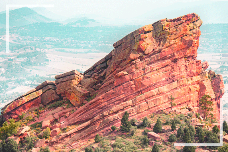 Modern placemats majestic rock formation - TenStickers