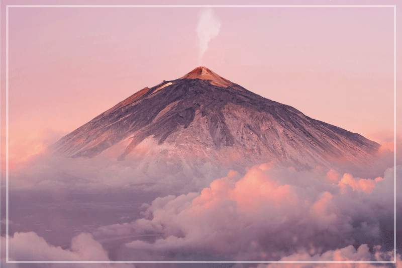 Modern placemats volcanic mountain scenery - TenStickers