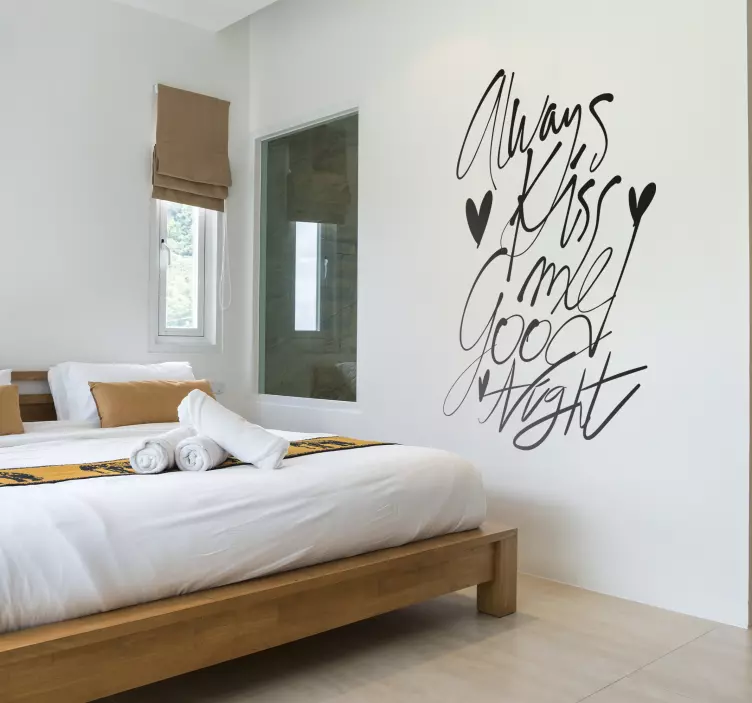 Always Kiss Me Goodnight Text Vinyl - TenStickers