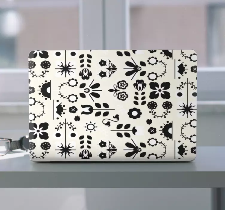 Floral Arrangement Motif laptop skin - TenStickers