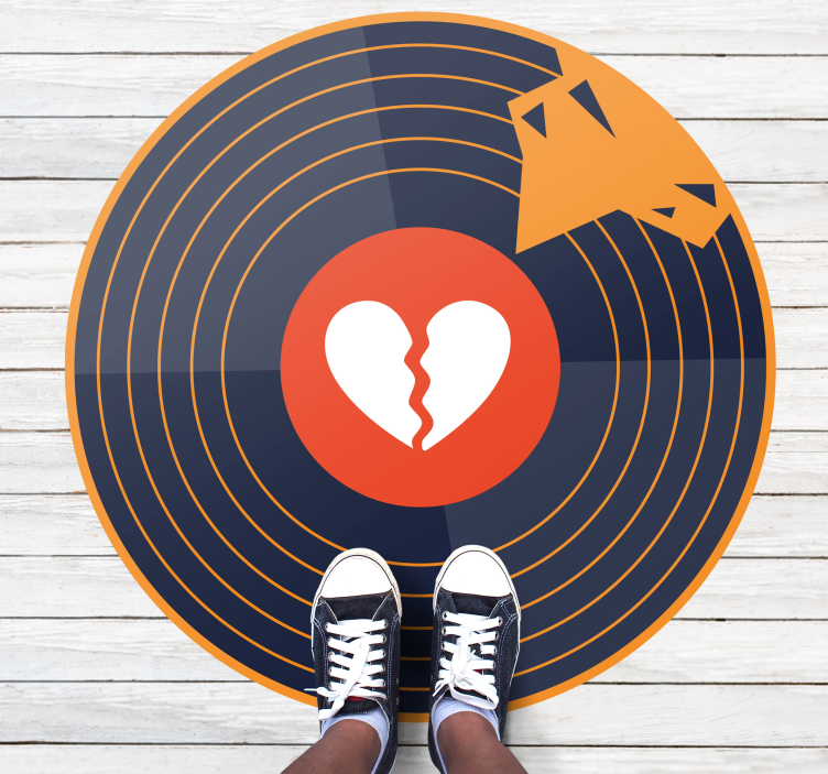Broken Heart Vinyl modern rug - TenStickers