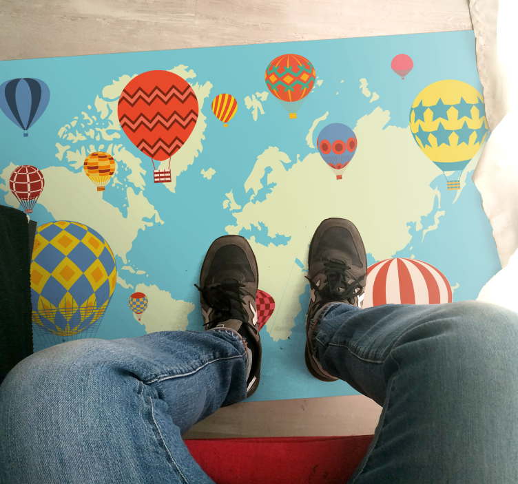 Colorful hot air balloons world map vinyl rug - TenStickers