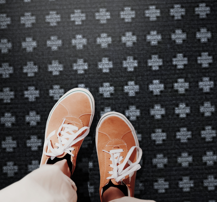 Intersecting Cross Arrangement minimal vinyl rug - TenStickers