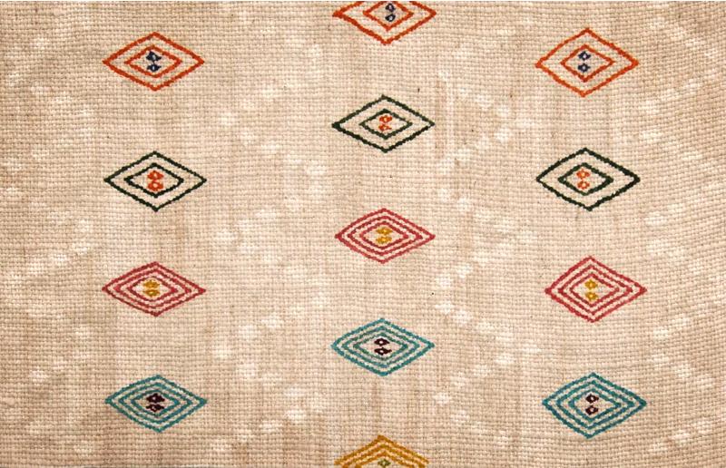 Vibrant Diamond Motif tile vinyl rug - TenStickers